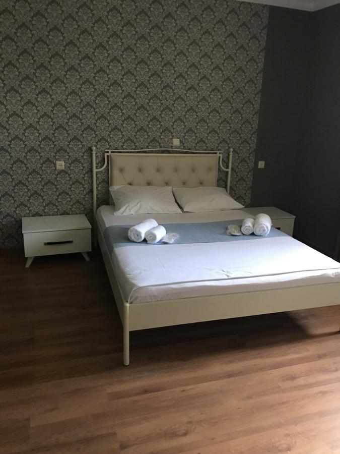 Nani'S Sweet Home Батуми Экстерьер фото