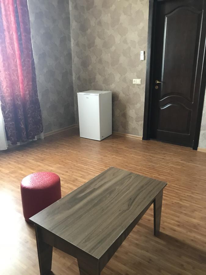 Nani'S Sweet Home Батуми Экстерьер фото