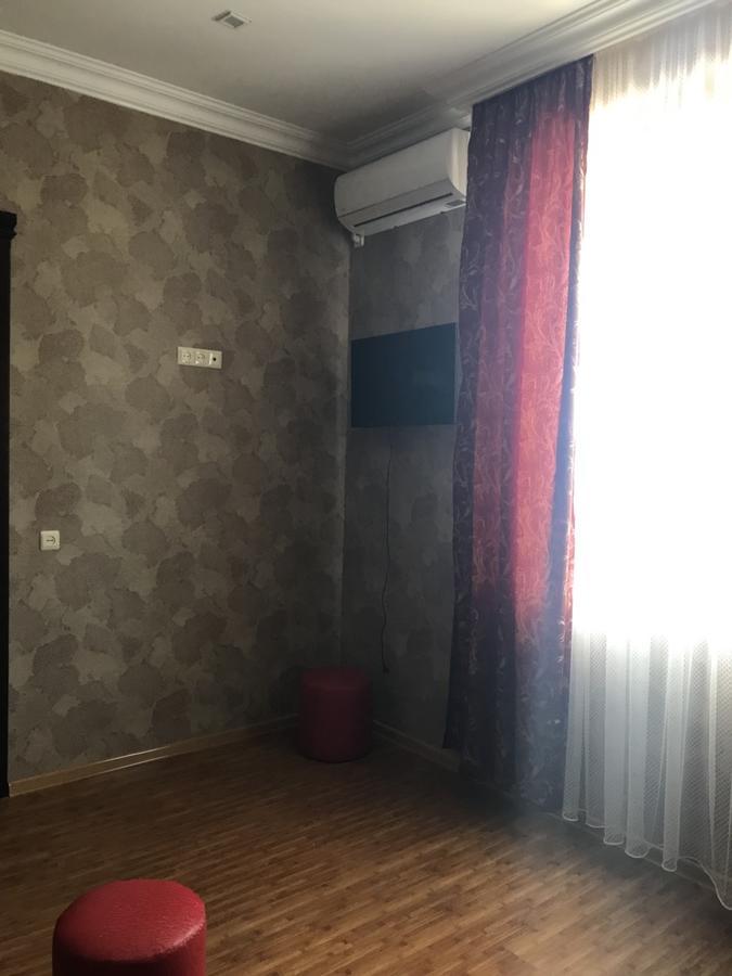 Nani'S Sweet Home Батуми Экстерьер фото
