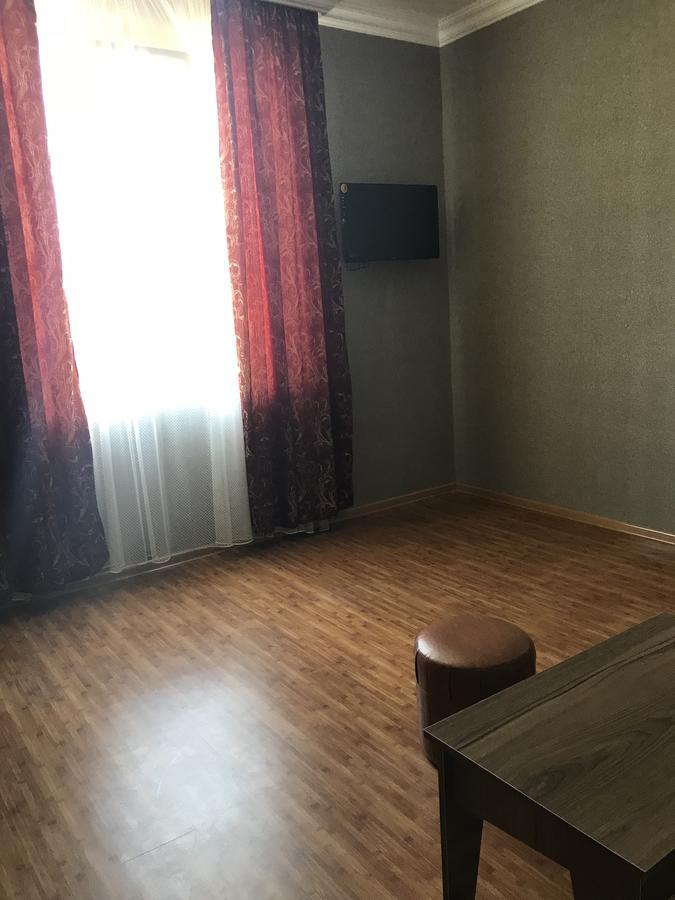 Nani'S Sweet Home Батуми Экстерьер фото